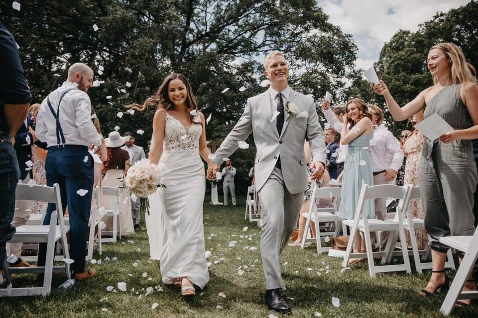 Stylish Yet Casual: What to Wear to a Barn Wedding
